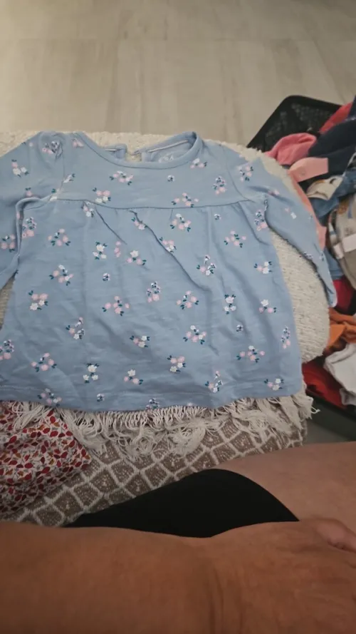Vêtements d'occasion bébé 