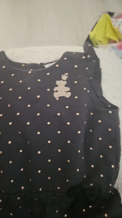 Vêtements d'occasion bébé 