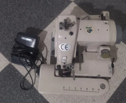 Machine a coudre Zéro 
