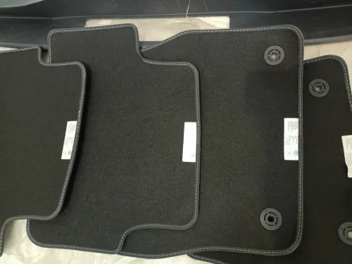 Tapis de sol dorigine Volkswagen Polo Beats 2019