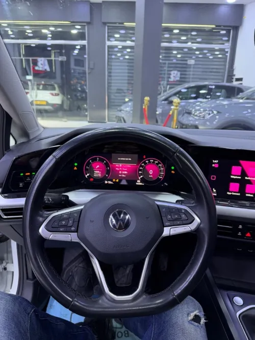 Volkswagen Golf 8 2022 Active