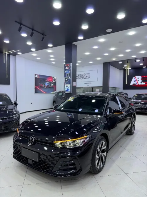 Volkswagen Passat 2025 