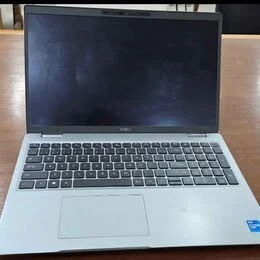 DELL latitude 5520