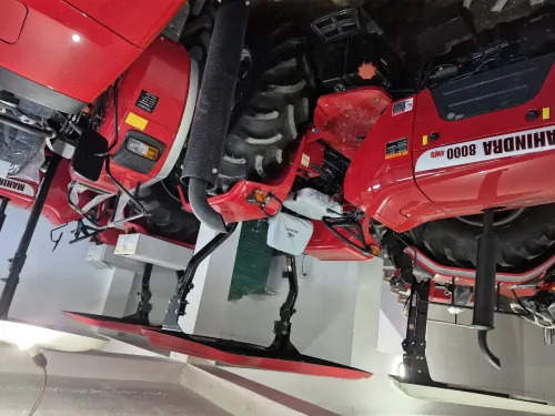 Mahindra 8000 2025