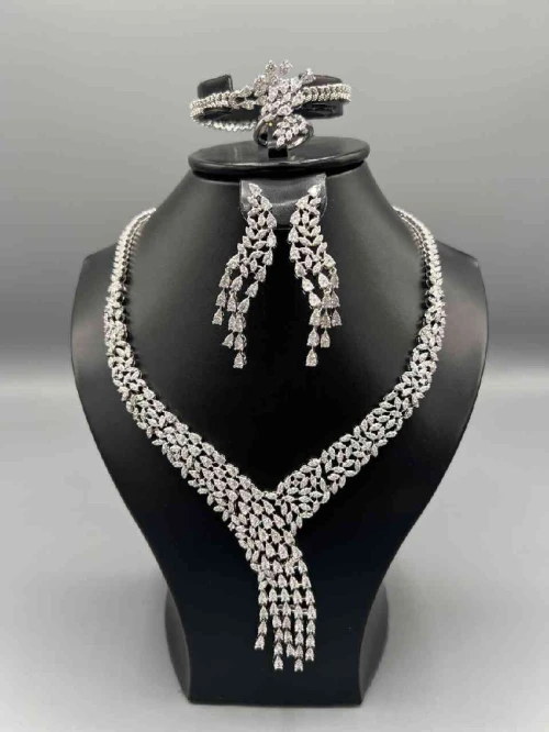 Parure zircon 4 pièces