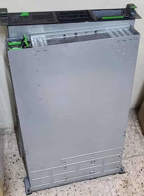 2 Serveur xeon e5 fugutsi rx300 s8 marche San disque dur prix 7milon les deux oran livraison disponi