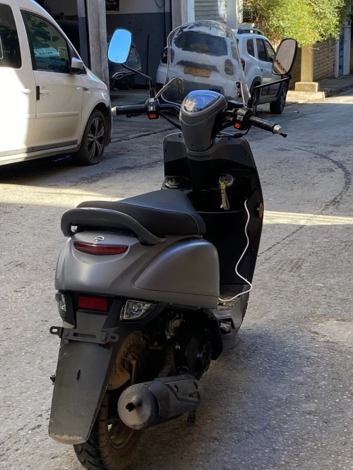 Moto Cuxi 2025
