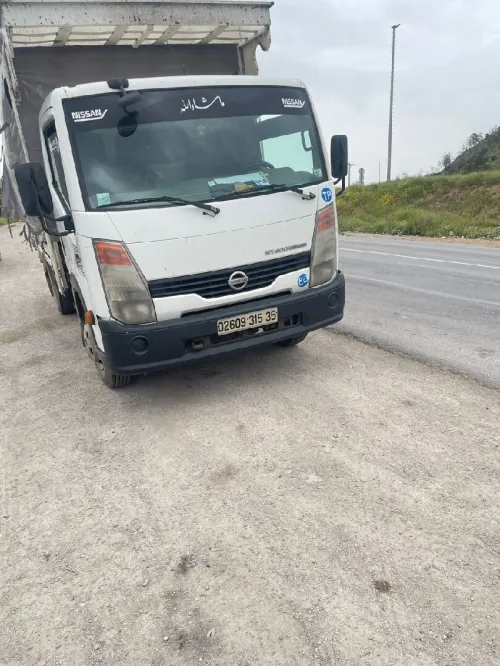 Nissan Cabstar 2015