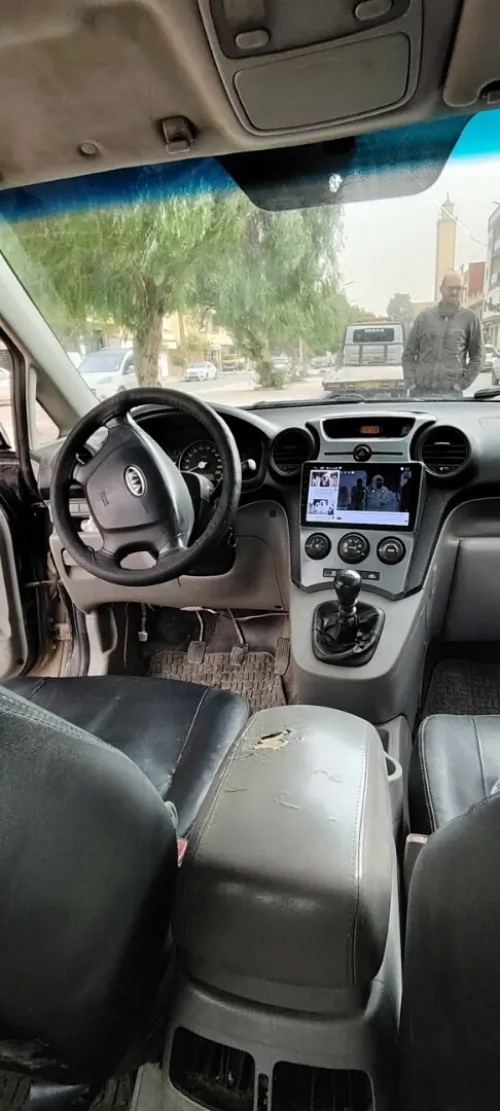Kia Carens 2010 7 place