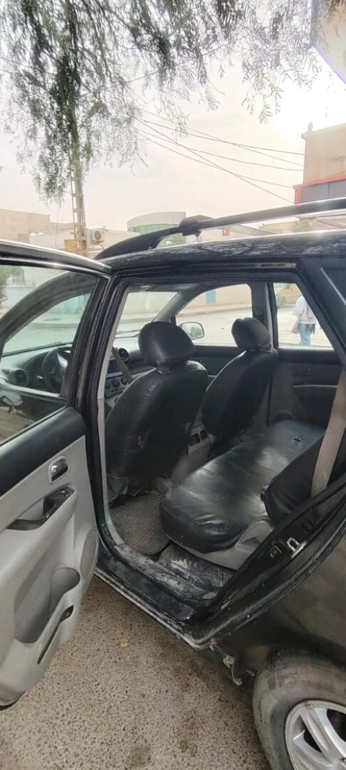 Kia Carens 2010 7 place