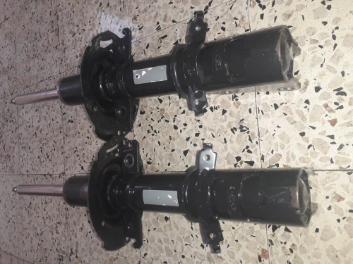 les amortisseurs kangoo 2 avant diesel d'origine KYB la cass France