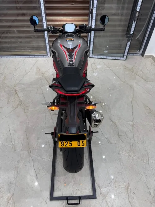 Kawazaki Z900 2025