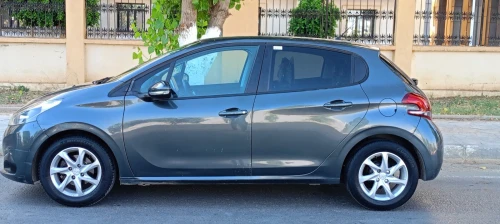Peugeot 208 2016 Access Facelift