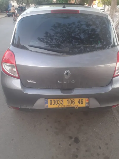 Renault Clio 3 2006 105 chevaux