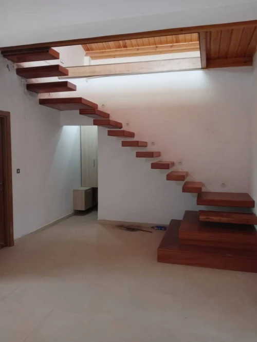 Escalier en bois