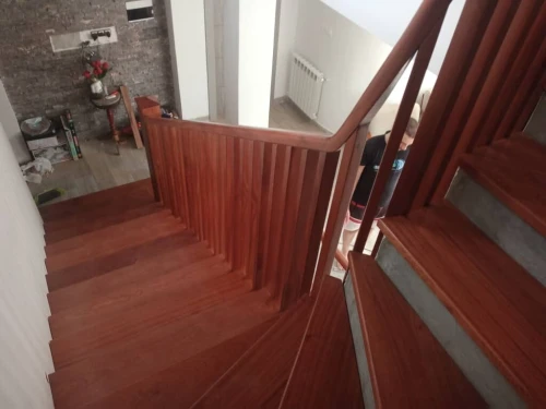 Escalier en bois