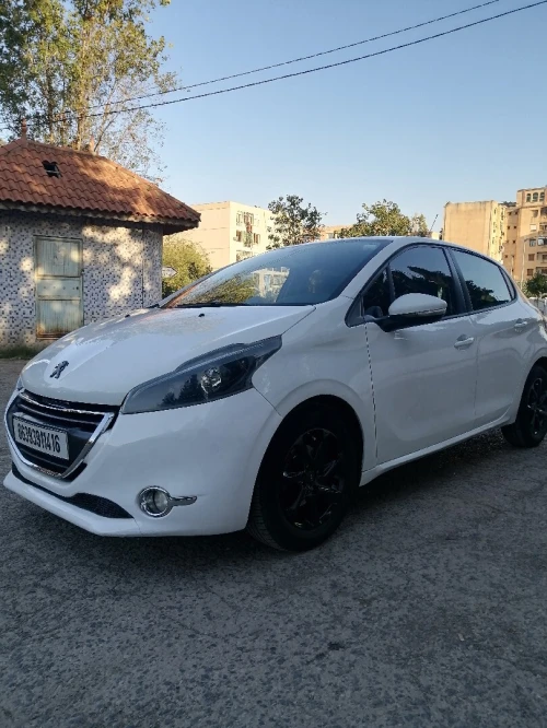 Peugeot 208 2014 Active