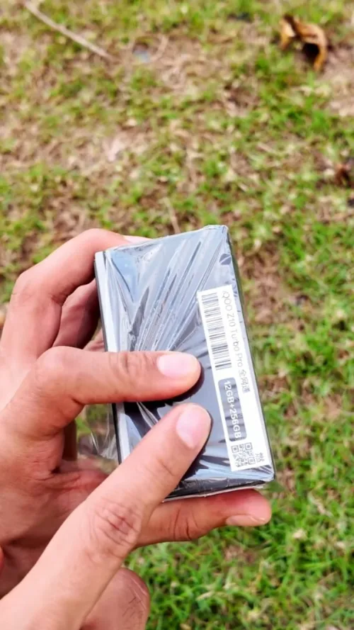 Vivo Iqoo z10 turbo pro 12/256 GB