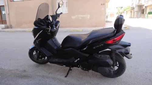 yamaha xmax 2016
