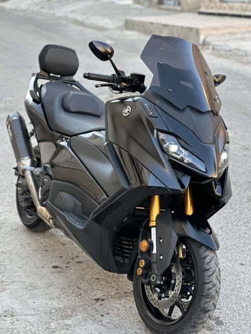 Yamaha Tmax 2023