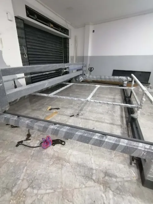 Machine à piquer industrielle 3 mètre sur 4 mètre (Matelasseuse) CNC - État Neuf