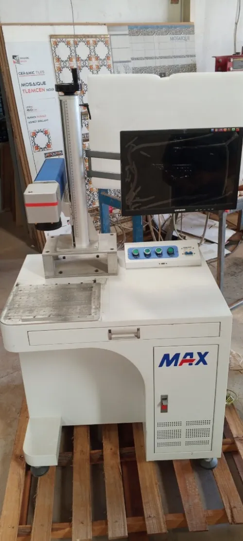 Machine graveur laser 
