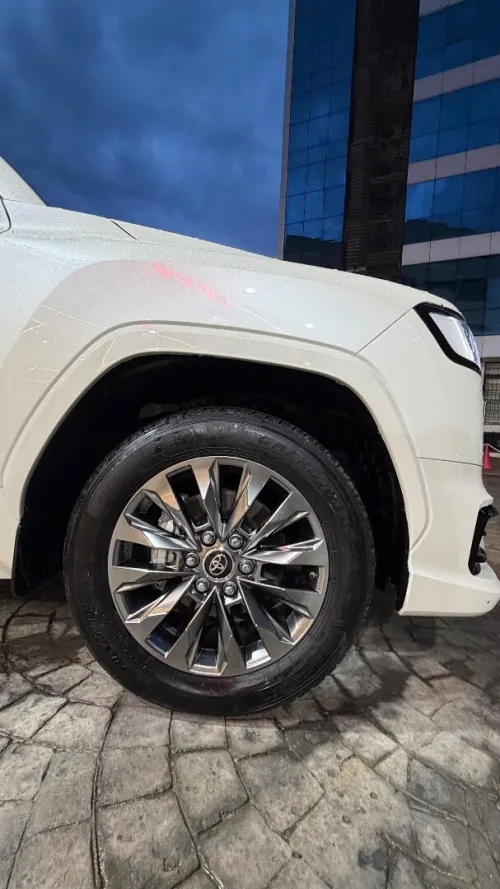 Toyota Land Cruiser  2025 VXR