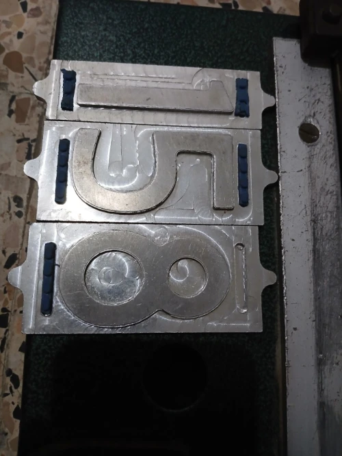 Machine de clés et Presse Matricule