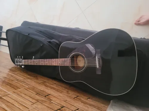 Guitare acoustique, et électrique 