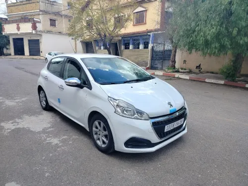 Peugeot 208 2016 Active Facelift