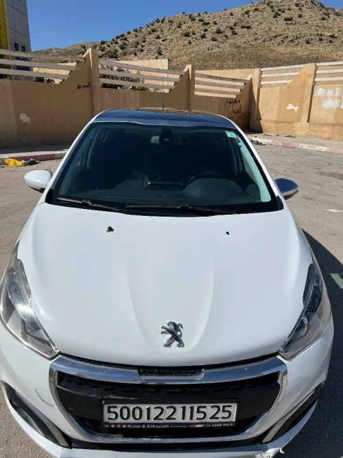 Peugeot 208 2015 Access Facelift