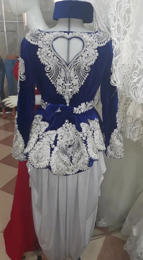 Vente Robes blanches et autres