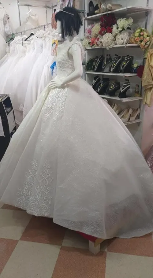 Vente Robes blanches et autres