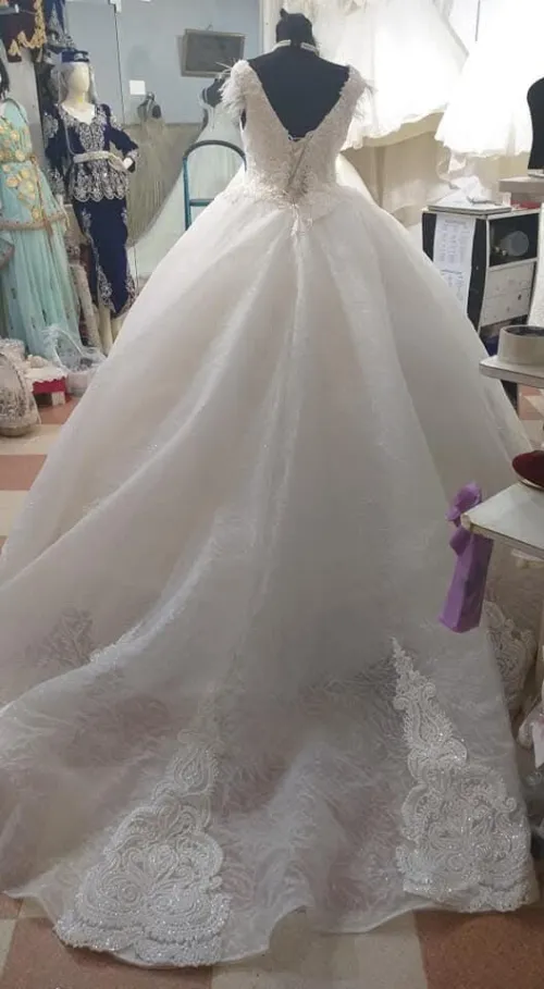 Vente Robes blanches et autres