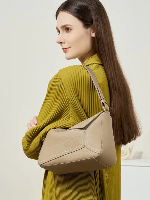 Sac géométrique en cuir de vache pleine fleur nouveau modèle 2026 à porter sur l épaule ou sous le bras sac oreiller pour femme bandoulière pour le travail
