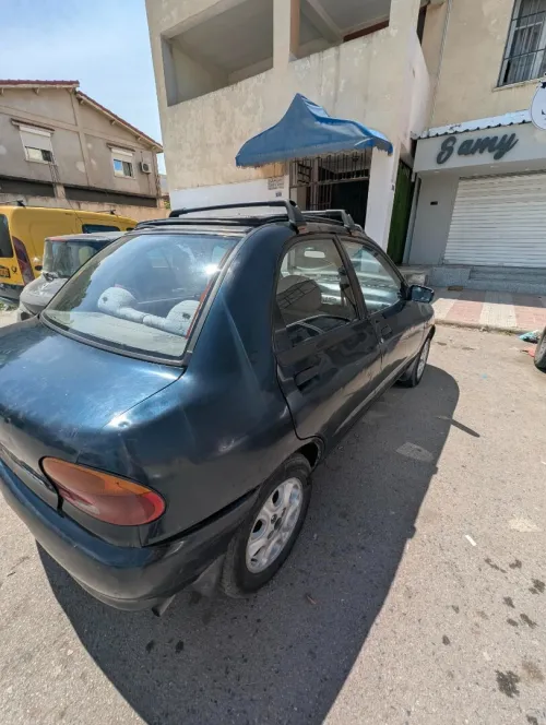 Mazda 323 2000 323