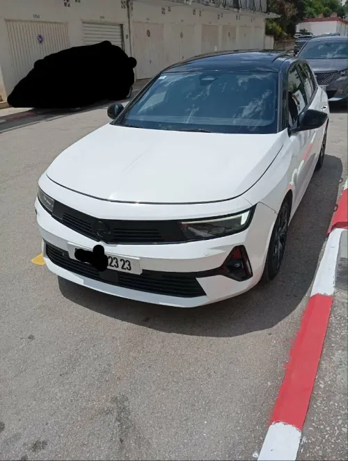 Opel Astra 2023 Opel Astra GS couleur blanche
