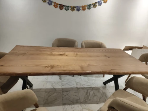 Table à manger+ 6 chaises