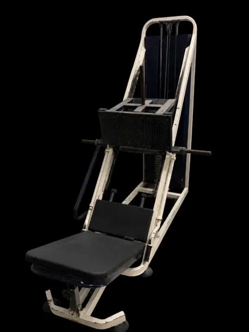 Matériel musculation (عتاد كمال الاجسام)