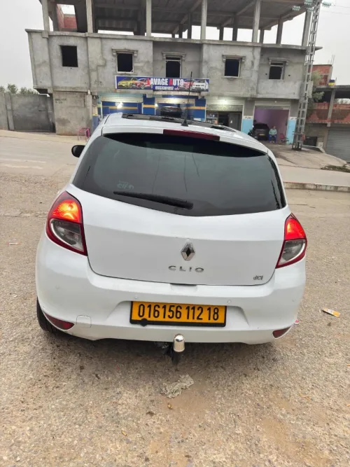 Renault Clio 3 2012 Night and Day