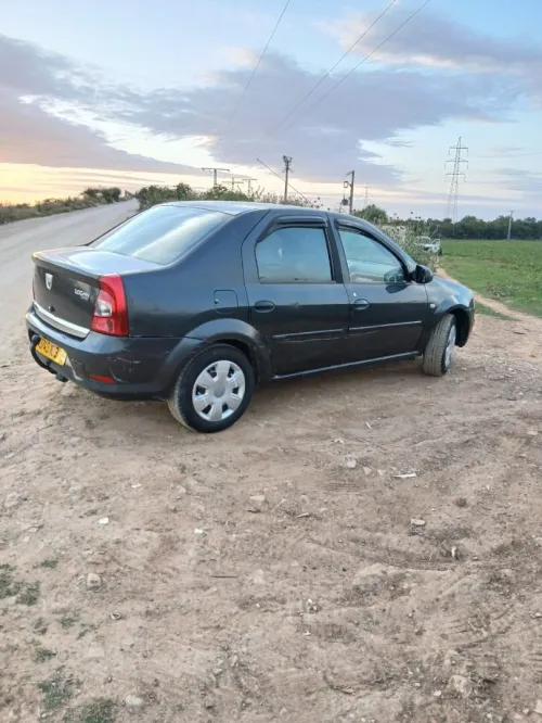 Dacia Logan 2009 LELLE DROIT