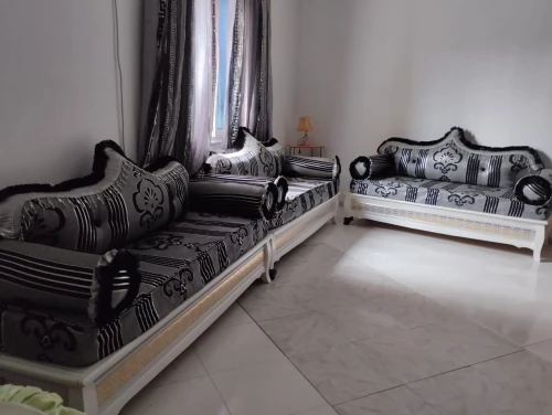 Ensemble complet banquette avec coffre