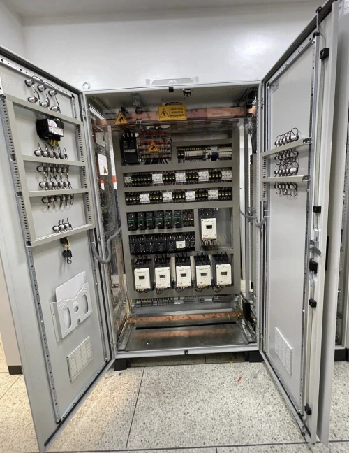 Cablage et montage armoire électrique ( TGBT , commande , automatisme, démarreur progressif, variateur de vitesse , tableau de distribution...)