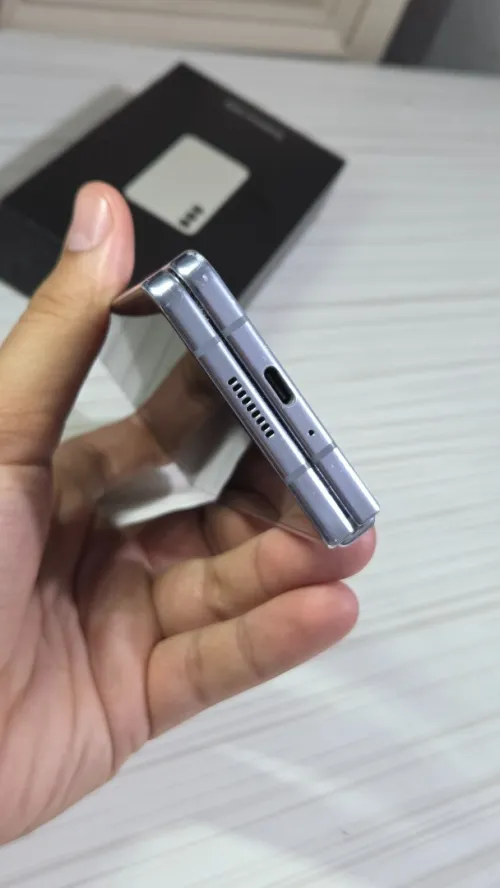 Samsung Z fold 5