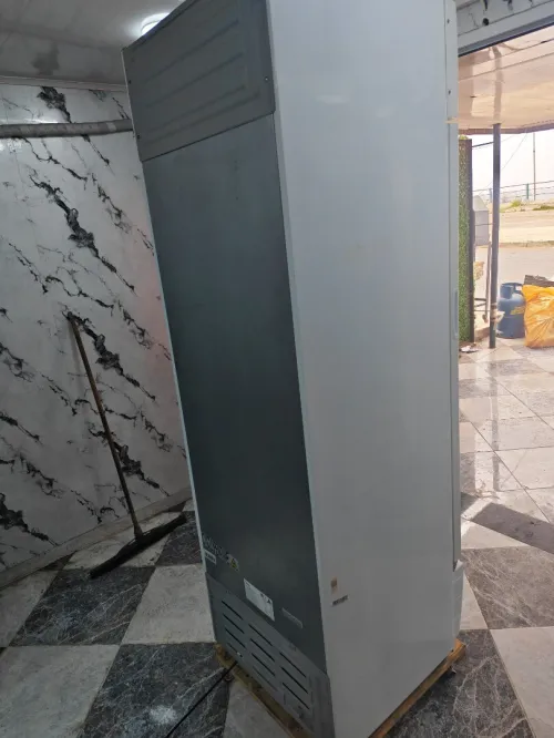 Frigo Présentoir Vertical ثلاجة عرض المشروبات