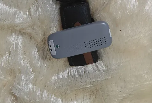 Sony Ericsson J220i