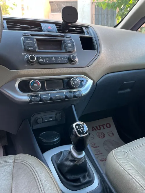 Kia Rio 5 portes 2015 Rio 5 portes