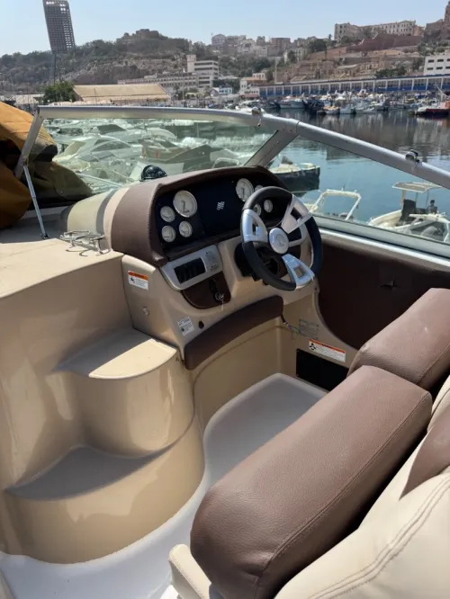BATEAU FOUR WINNS 278