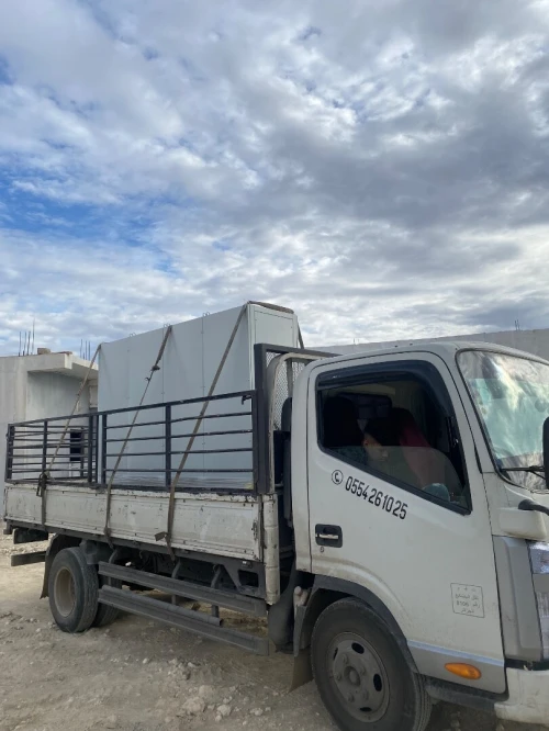 Camion transport marchandises