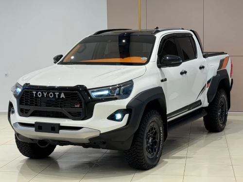 Toyota HILUX FULL OPTIONS 2025 GR SPORT